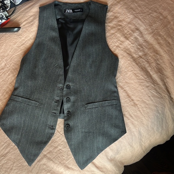 Zara vest - Picture 3 of 3